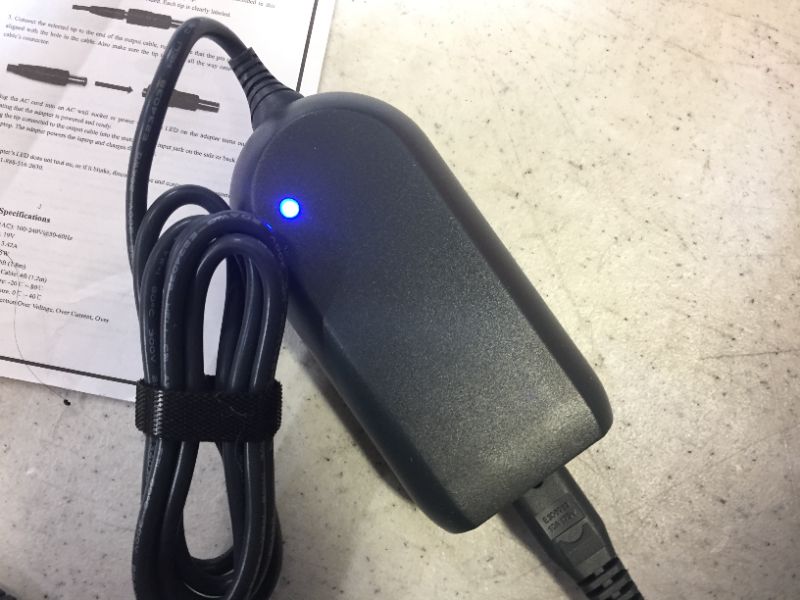 Photo 1 of onn. 65W Universal Laptop Charger with 10 Interchangeable Tips, Total 10 Feet Power Cords, Fits Most Laptops Like HP, Dell, Lenovo, onn.
