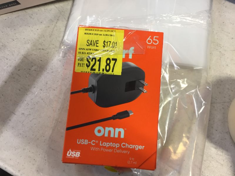 Photo 2 of onn. 65W USB-C Laptop Charger with Power Delivery, 9ft Power Cord, Compatible with Most USB-C Charged Devices Including Apple, Dell, HP, Asus, Acer, Lenovo, onn.
