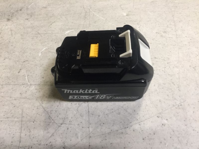 Photo 1 of Makita BL1830B 18V LXT Lithium-Ion 3.0Ah Battery, Black
