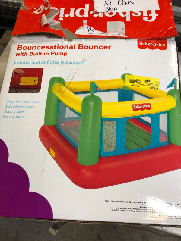 Photo 2 of Fisher-Price Bouncesational Bounce House with Built-in Pump---turns on but unable to test in warehouse 