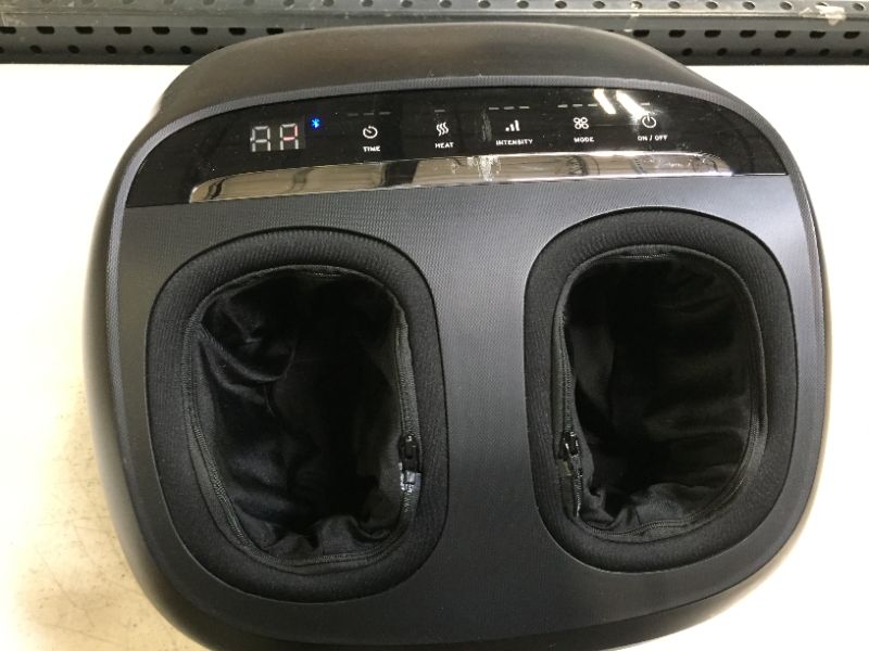 Photo 3 of EM-SF3 Smart Shiatsu Foot Massager
(( OPEN BOX ))
** NORMAL USE **