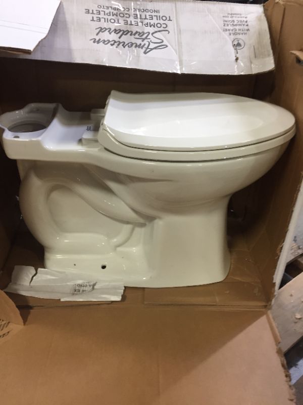 Photo 2 of American Standard Edgemere White WaterSense Dual Flush Elongated Chair Height 2-Piece Toilet 12-in Rough-In Size | 765AA200.020
