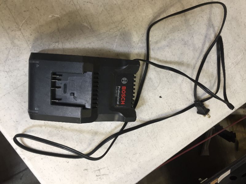 Photo 2 of BOSCH GAL18V-40 18V Lithium-Ion Fast Battery Charger
