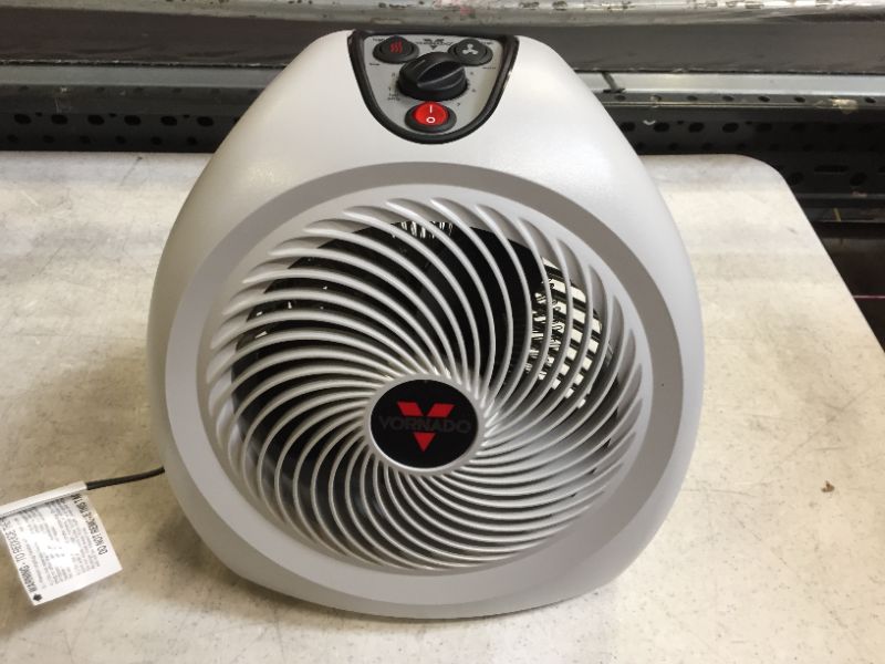 Photo 2 of Vornado VH2 Whole Room Space Heater, Linen
