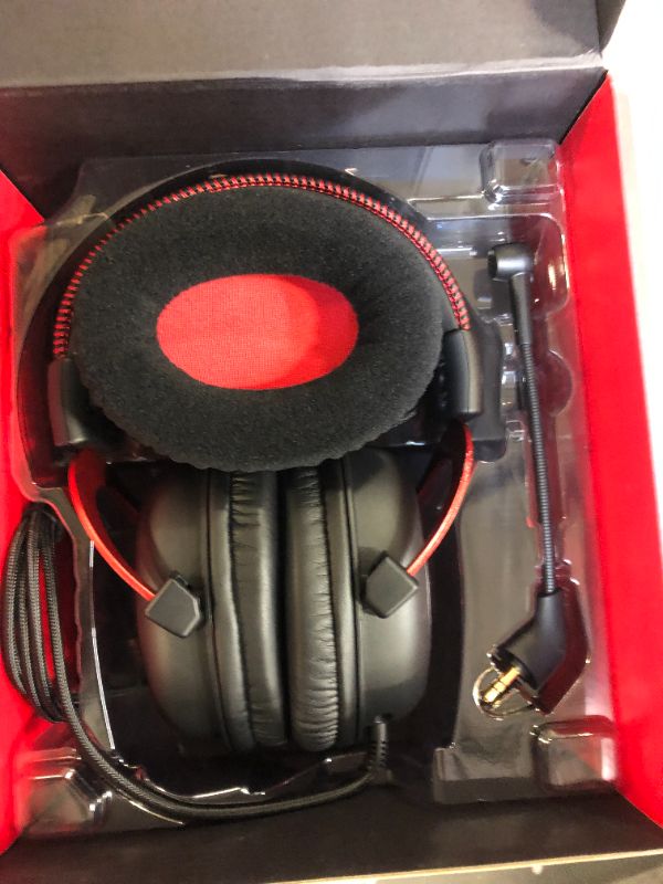 Photo 3 of HyperX Cloud II Gaming Headset - 7.1 Surround Sound
