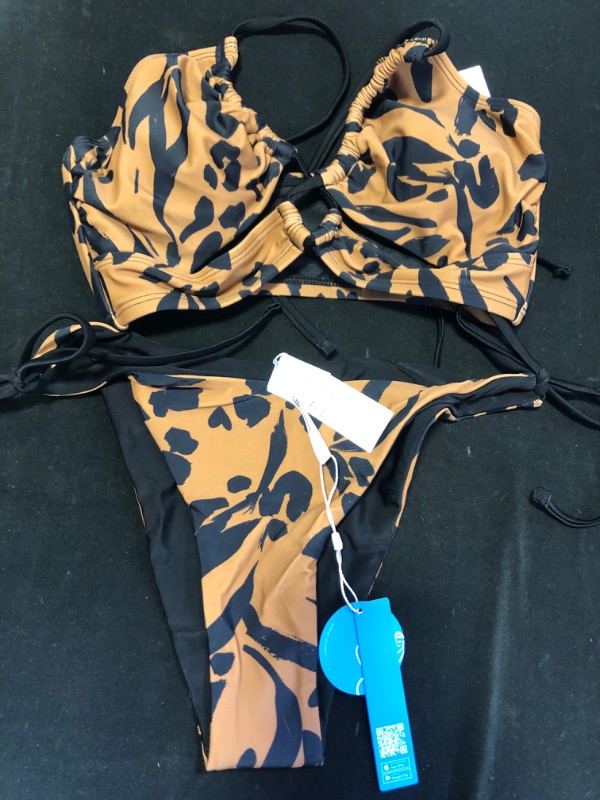 Photo 1 of 2 Piece Bathing Suit Swimwear NEW Size Small
