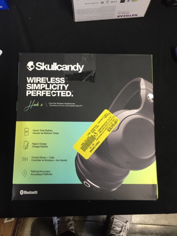 Photo 4 of Skullcandy Hesh 2 Wireless Bluetooth 5.0 Over-Ear Headphones with 50mm Drivers, Durable Headband, and Travel Case
