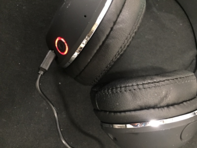 Photo 3 of Skullcandy Hesh 2 Wireless Bluetooth 5.0 Over-Ear Headphones with 50mm Drivers, Durable Headband, and Travel Case
