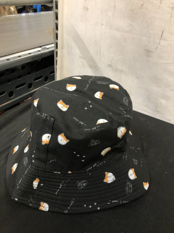 Photo 1 of BUCKET HAT WITH DOG PATTERN  