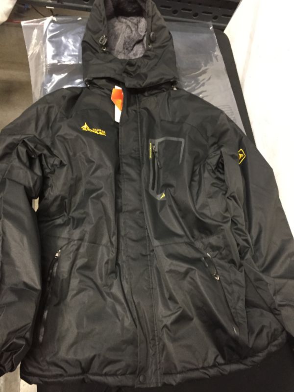 Photo 2 of v.t.aor 169 outdoor jack brand winter jacklet warm inside scolor black size extra extra large 