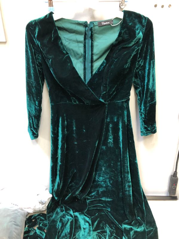 Photo 1 of WOMENS LONG SLEEVE DRESS SIZE MEDIUM