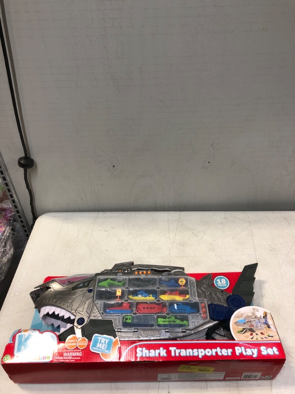 Photo 2 of Kid Connection Shark Transporter Play Set, 18 Pieces
