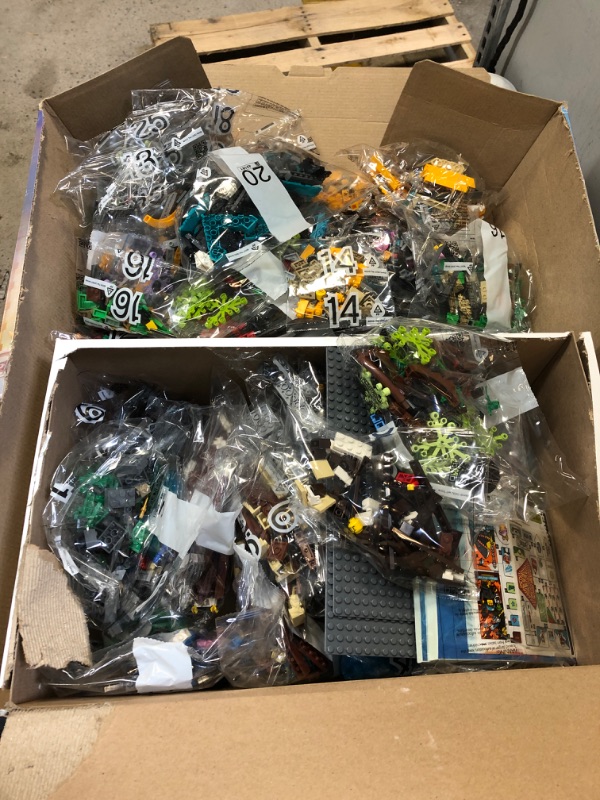 Photo 3 of LEGO NINJAGO NINJAGO City Gardens 71741 Building Kit; Ninja House Playset Featuring 19 Minifigures, New 2021 (5,685 Pieces)
