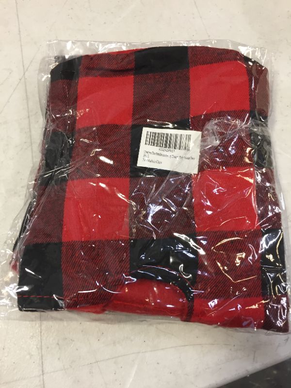 Photo 3 of 2 of Sattiyrch Buffalo Plaid Christmas Tree Skirt 36 in,Red Black Buffalo Check Christmas Tree Skirt for Holiday Christmas Decorations (36in, Red and Black)
