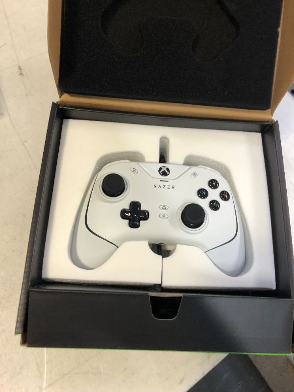 Photo 1 of Razer Wolverine V2 - Wired Gaming Controller for Xbox Series X/S - Mercury-- White