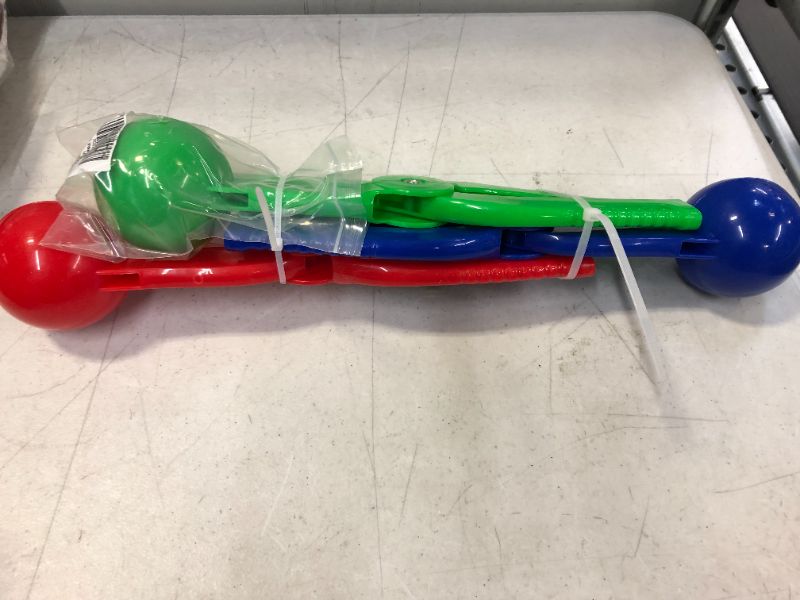 Photo 1 of Boenoea Snowball Maker Tool with Handle for Snow Ball Fights for Kids
