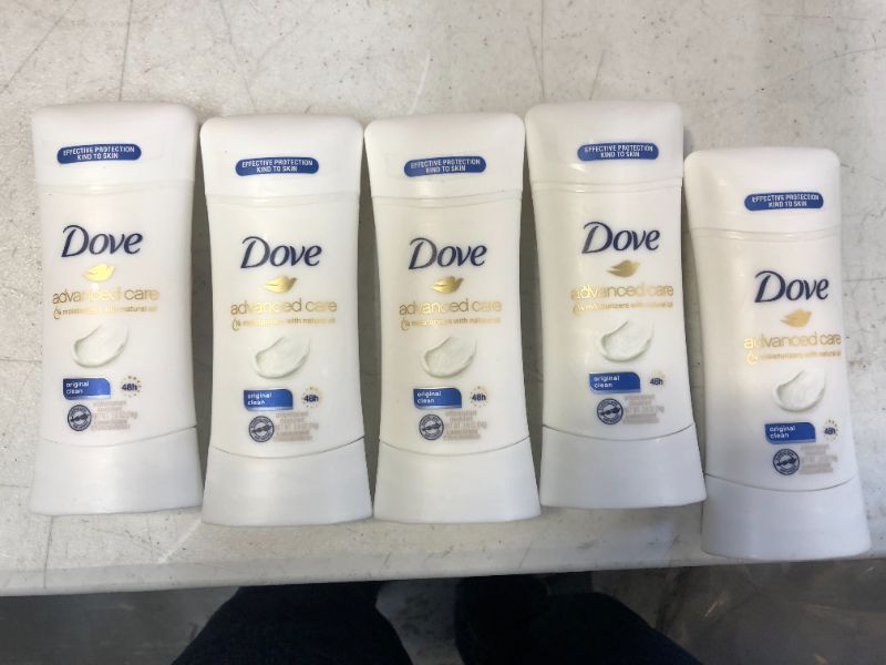 Photo 2 of Dove Antiperspirant Deodorant with 48 Hour Protection Original Clean, Deodorant for Women 2.6 oz 5 Count
