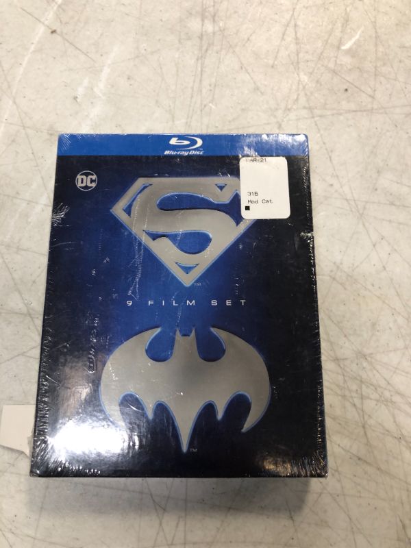 Photo 2 of Batman and Superman 9-film Set (Blu-ray)
