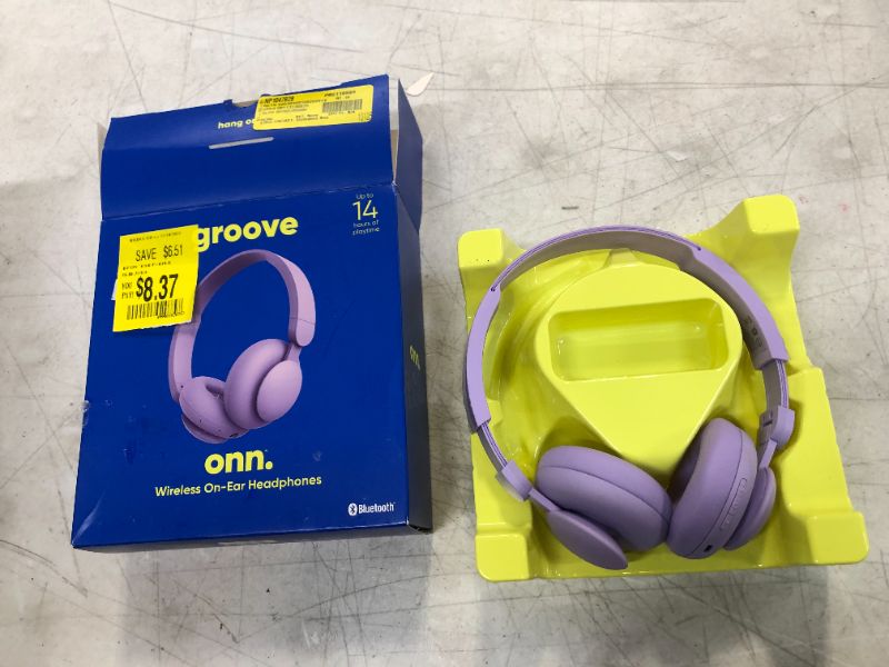 Photo 2 of Groove onn. Wireless on-Ear Headphones