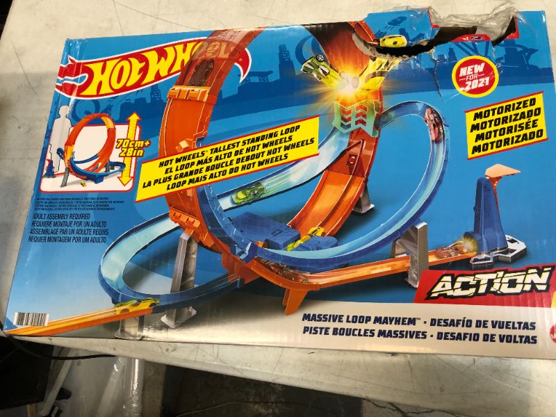 Photo 2 of Hot Wheels Massive Loop Mayhem Track Set

