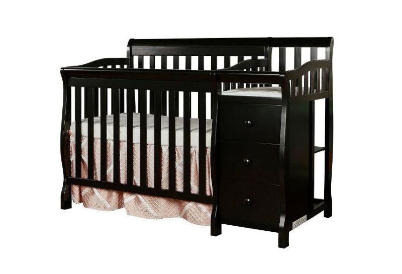 Photo 1 of Dream On Me Jayden 4-in-1 Mini Convertible Crib and Changer

