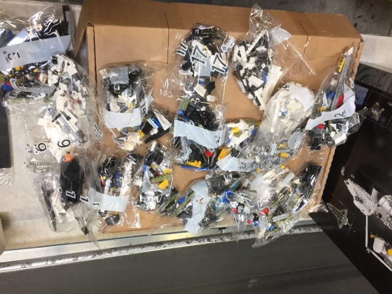 Photo 1 of LEGO NASA Space Shuttle Discovery 10283 Build and Display Model for Adults, New 2021 (2,354 Pieces)

