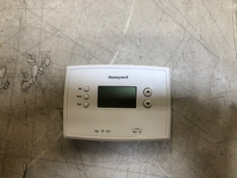 Photo 2 of Honeywell Home 5-2 Day 5-2 Day Programmable Thermostat Rectangle
