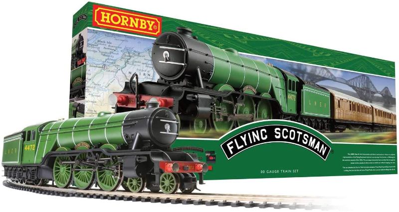 Photo 1 of Hornby The Flying Scotsman A1Class #4472 OO Electric Model Train Set HO Track with US Power Supply R1255M
