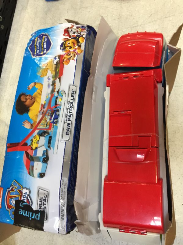 Photo 1 of Paw Patrol, Launch'N Haul PAW Patroller, Transforming 2-in-1 Track Set for True Metal Die-Cast Vehicles