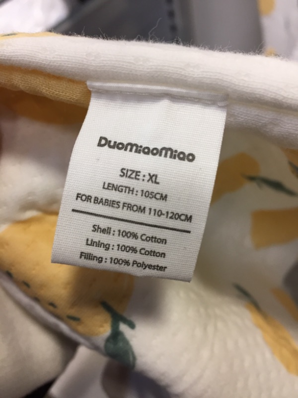 Photo 1 of DUOMIAOMIAO ONESIE FOR BABYS WHITE ORANGE FRUIT PRINT
SIZE XL
