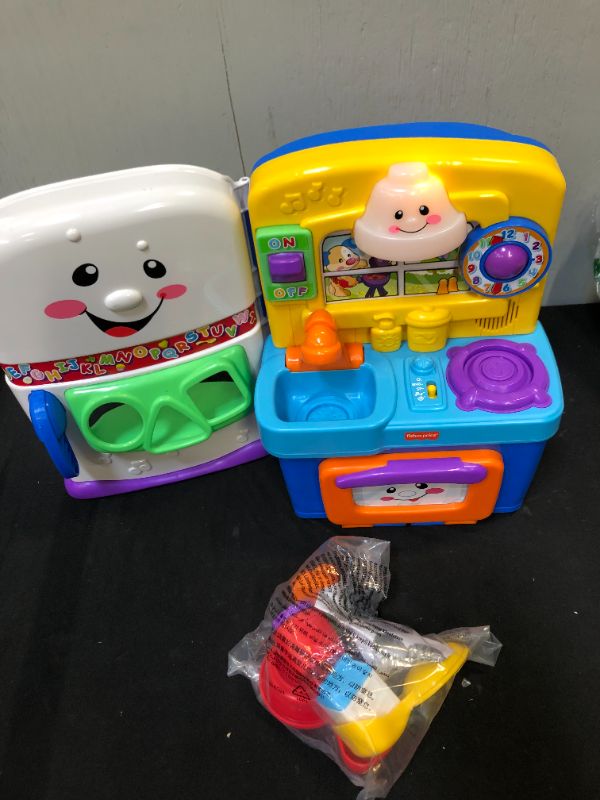 Photo 2 of Fisher-Price Laugh & Learn Learning Kitchen