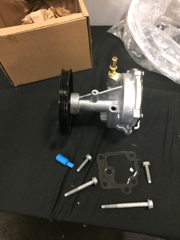 Photo 2 of 
GM Genuine Parts 12696313 Vacuum Pump