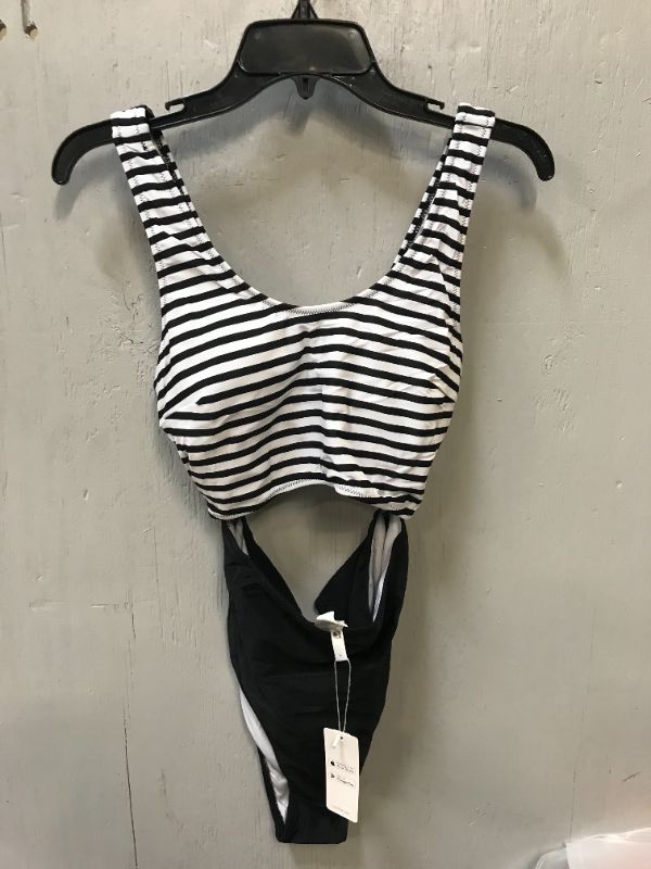 Photo 1 of womens cupshe bathing suit large