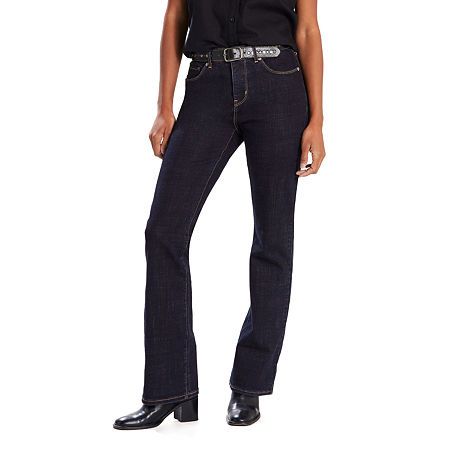 Photo 1 of Levi’s Women's Classic Bootcut Jeans Size: 4 Short