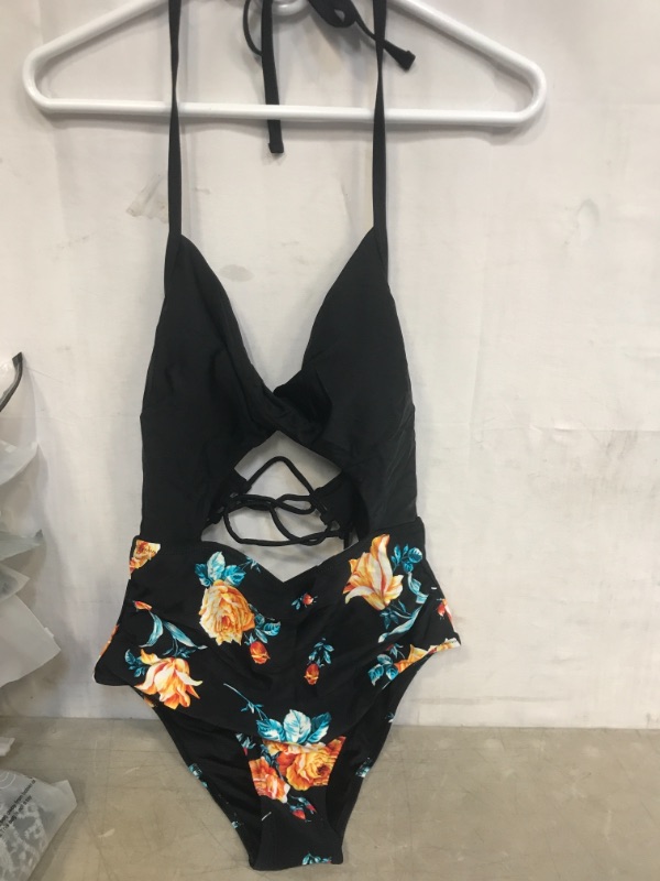 Photo 1 of CUPSHE 1 PIECE FLORAL PRINT BATHING SUIT WITH FRONT CUT OUT, SIZE L