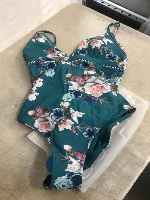 Photo 1 of CUPSHE 1 PIECE FLORAL PRINT BATHING SUIT, SIZE L