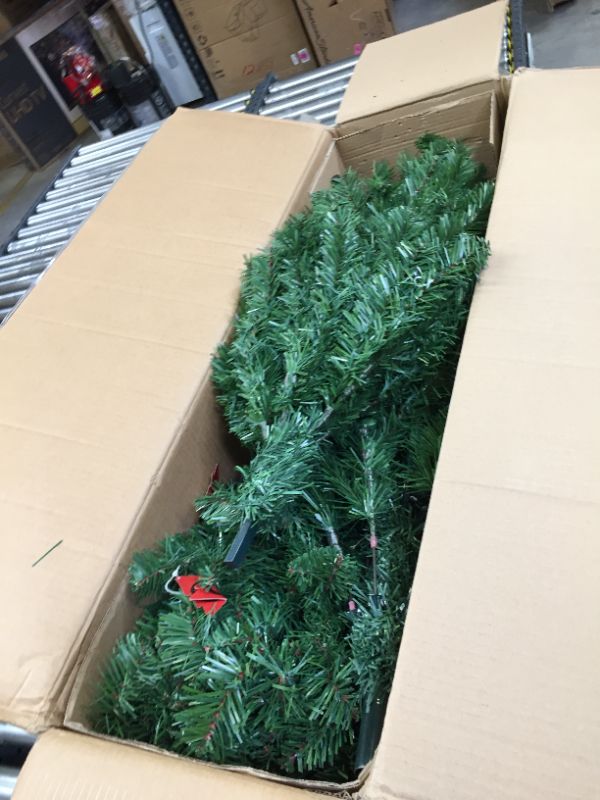 Photo 2 of 6.5ft Christmas tree, missing plug