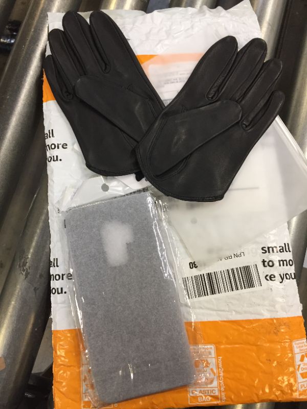 Photo 1 of Accessories variety pack gloves and phone case