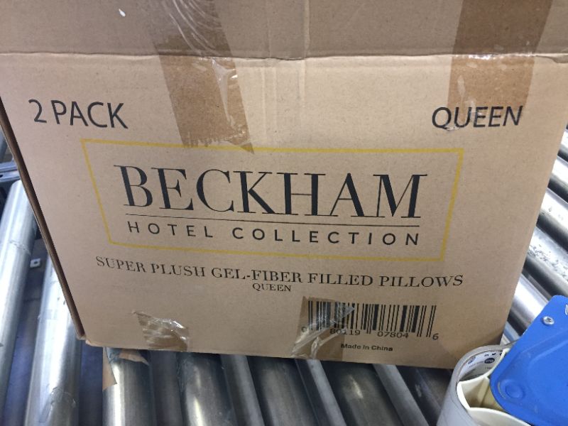 Photo 3 of Beckham Hotel Collection Luxury Linens Down Alternative Pillows for Sleeping, Queen, 2 Pack