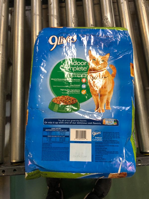 Photo 2 of 9Lives Indoor Complete Dry Cat Food, 12 Pound Bag EXp 11/11/21