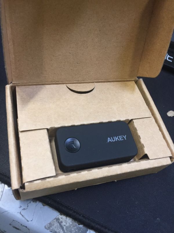 Photo 3 of AUKEY Bluetooth Receiver Portable Wireless Audio Receiver C
