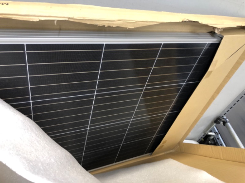 Photo 5 of BougeRV 180 W Solar Panel Monocrystalline Solar Cell Charger High Efficiency Module for RV Marine Boat off Grid
