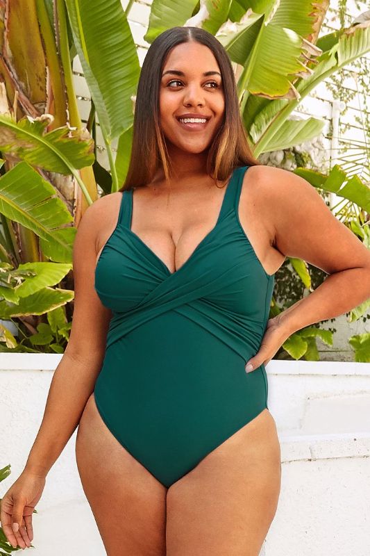 Photo 1 of CUPSHE Sydney Ruched Plus Size One Piece Swimsuit---4X---
