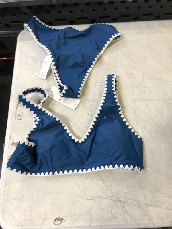 Photo 2 of CUPSHE Blue And White Crochet Trim Sporty Bikini---M---
