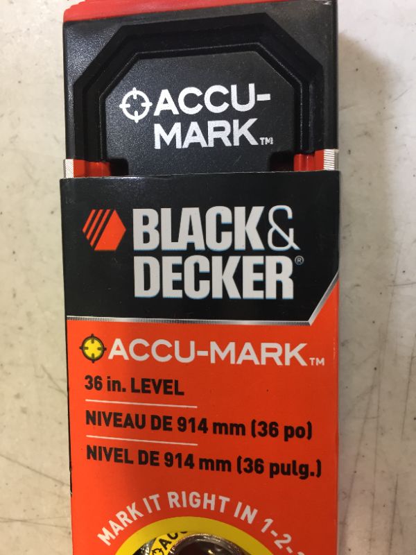 Photo 4 of Black & Decker AccuMark Level, Gecko Grip, 36"