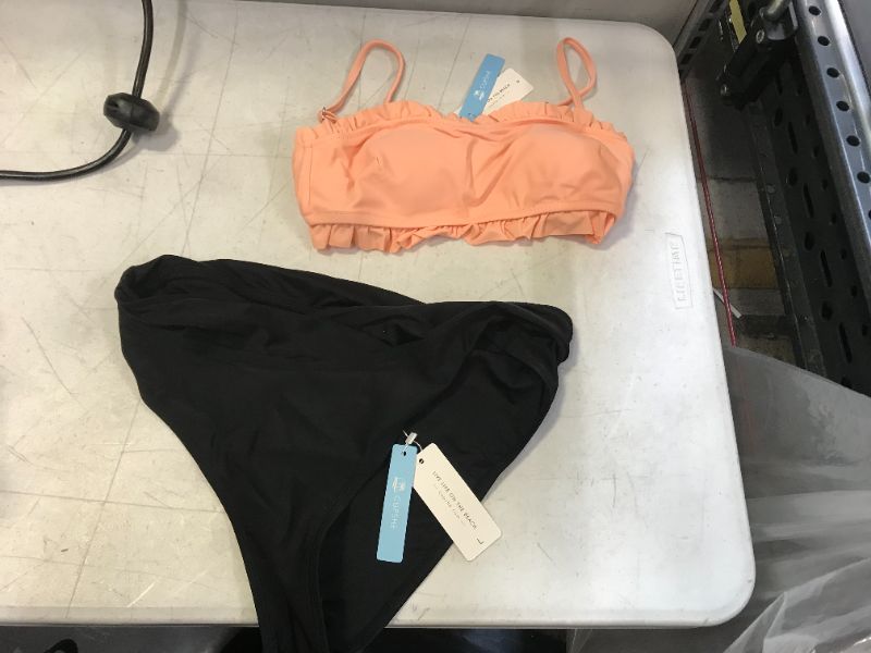 Photo 1 of Cupshe women's bikini top and bottoms 