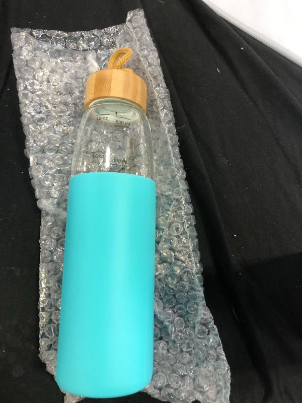 Photo 1 of 18 FL OZ GLASS WATER BOTTLE