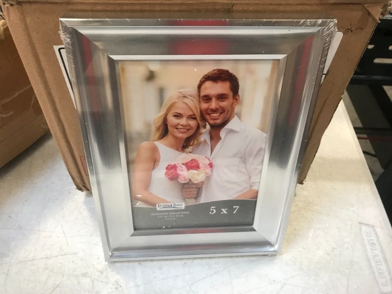 Photo 1 of 6 pcs  5x5 in picture frame 