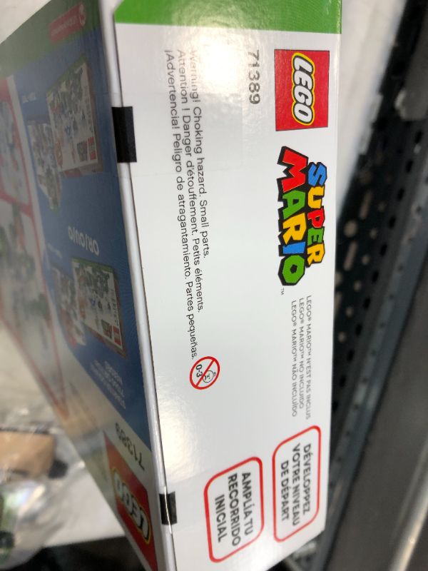 Photo 2 of Lego Super Mario 71389
