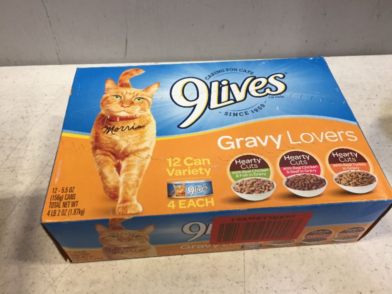Photo 3 of 9Lives Gravy Favorites Wet Cat Food Variety Pack, 5oz Cans (Pack of 12), Pack  exp date 03-2022